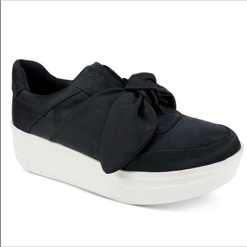 Seven Dials Stacked Satin Laceless Sneaker